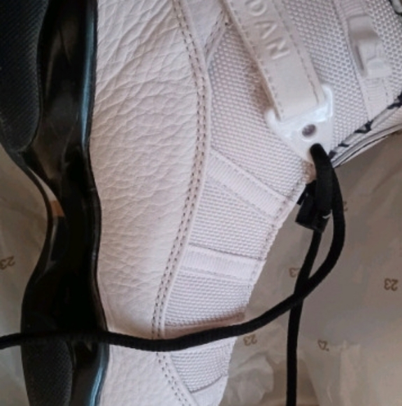 Jordan Shoes - Picture 2 of 6